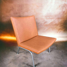  By Fogstrup  -  Hans J. Wegner AP40 - lufthavnsstol - cognac
